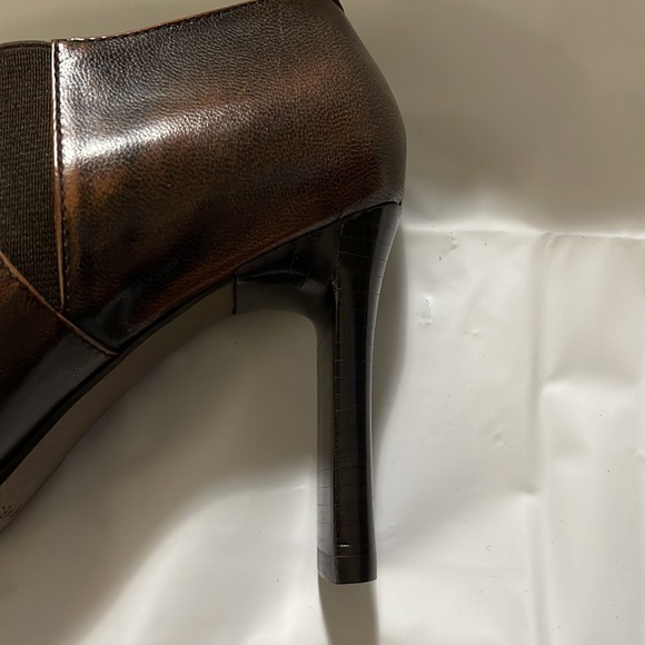 Nine West women’s brown square toed shoe, gently used sz 8.5 beautiful looking - Picture 5 of 11